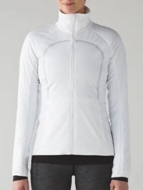 Lululemon Run For Cold Jacket in White Size between 8-10